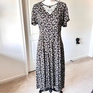 Vintage HALMODE Petites Floral Short Sleeve Appliqué Midi Dress—SZ. 10P